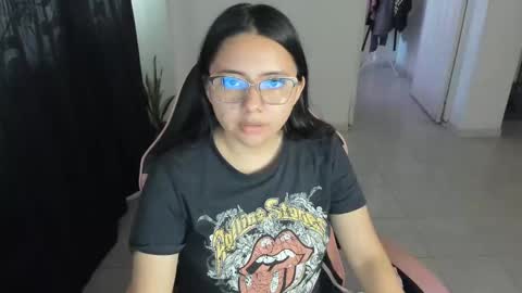 Iris 3 online show from December 2024 07:26:02 PM