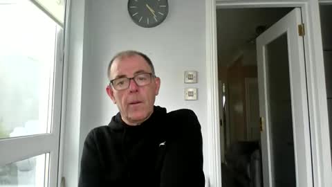 inthemood63 online show from October 2025 03:22:01 PM