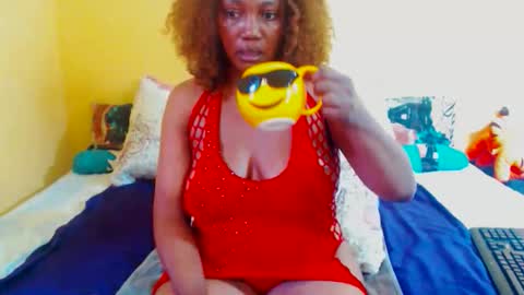 Snapshot of intimacysexy chatting on November 2025 05:20:02 AM boniswa caroline online show from November 2025 05:20:02 AM