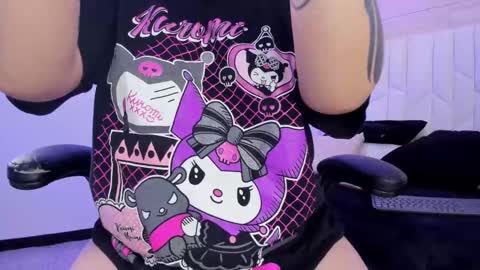 io_chie_ online show from September 2025 04:46:02 AM