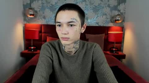 Snapshot of ionarne chatting on November 2025 12:16:01 PM ionarne online show from November 2025 12:16:01 PM