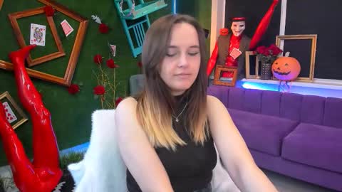 IreneBailey online show from October 2025 09:33:01 AM