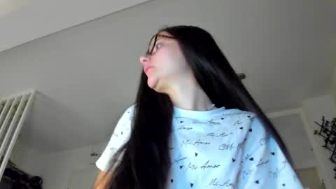 Ir s room online show from December 2025 05:49:02 AM