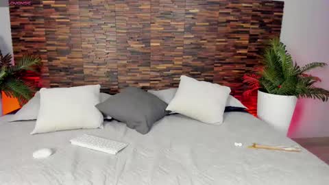 Snapshot of iriis_rosse chatting on September 2025 09:36:02 PM Iris Rosse online show from September 2025 09:36:02 PM