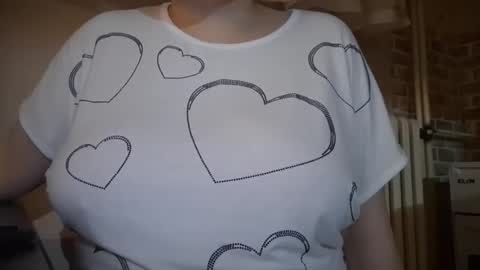 IrinnaK online show from December 2025 04:02:01 PM