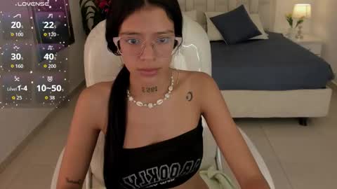 Snapshot of iris8_ chatting on November 2025 01:24:02 PM iris8_ online show from November 2025 01:24:02 PM