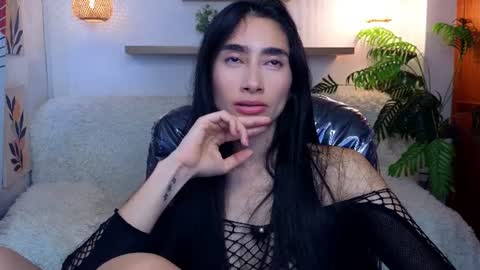 Snapshot of iris_cam_ chatting on June 2026 04:06:01 PM iris online show from June 2026 04:06:01 PM