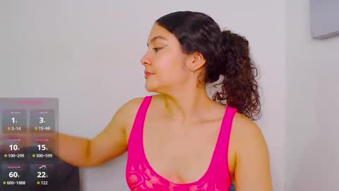 Snapshot of iris_caprice chatting on September 2025 01:18:01 AM Instagram iris caprice online show from September 2025 01:18:01 AM