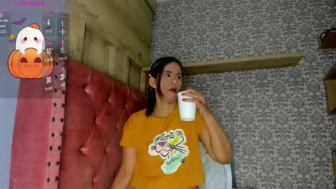 Snapshot of iris_charlotte chatting on October 2025 11:53:02 AM Hot Charlotte online show from October 2025 11:53:02 AM