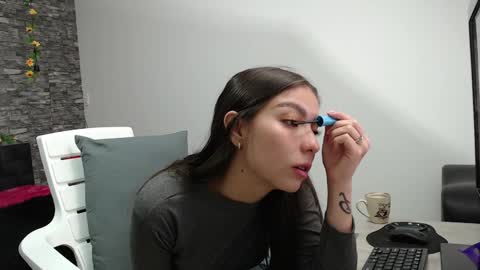 Snapshot of iris_joi chatting on January 2025 03:11:01 AM Iirs online show from January 2025 03:11:01 AM