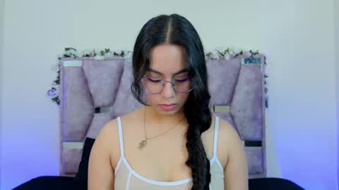 Snapshot of iris_mandarinne chatting on November 2025 07:27:02 PM Iris online show from November 2025 07:27:02 PM