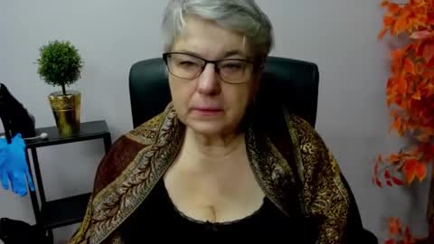 Snapshot of iris_xdesire chatting on January 2025 07:28:01 AM I R I S online show from January 2025 07:28:01 AM