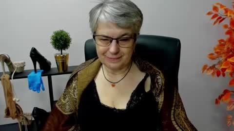 Snapshot of iris_xdesire chatting on January 2025 07:14:01 AM I R I S online show from January 2025 07:14:01 AM