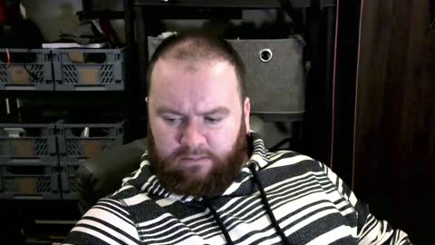 Snapshot of irishdaddy24 chatting on December 2024 05:43:01 PM twitter theirishman205 online show from December 2024 05:43:01 PM