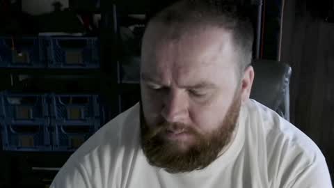 Snapshot of irishdaddy24 chatting on December 2024 11:54:02 AM twitter theirishman205 online show from December 2024 11:54:02 AM