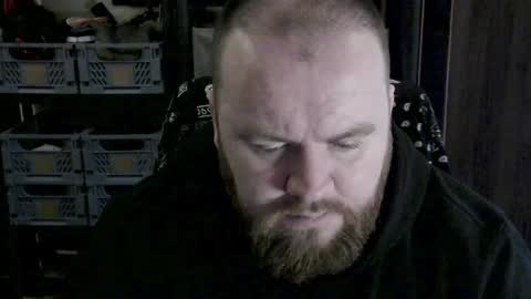 Snapshot of irishdaddy24 chatting on February 2025 12:37:01 PM twitter theirishman205 online show from February 2025 12:37:01 PM