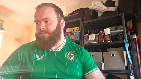 Snapshot of irishdaddy24 chatting on October 2025 12:40:02 PM twitter theirishman205 online show from October 2025 12:40:02 PM