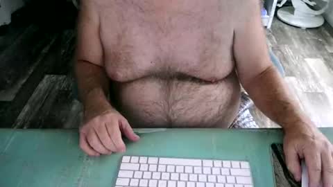 Snapshot of irishdudeloveoib chatting on February 2025 09:03:02 PM Irishdudelove online show from February 2025 09:03:02 PM