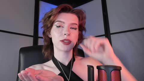 Miss Iris Fansly Miss Iris new inst.  online show from January 2025 11:56:01 PM