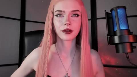 Miss Iris Fansly Miss Iris new inst.  online show from February 2025 02:58:01 AM