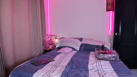 Iriss  online show from December 2025 08:13:01 PM