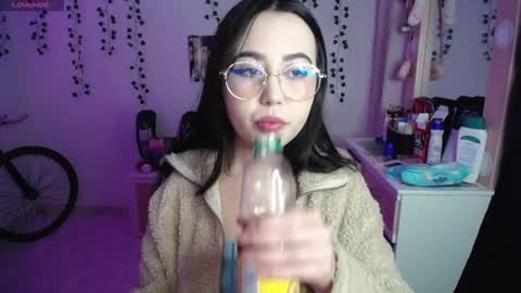 Iris  online show from November 2025 05:10:01 AM