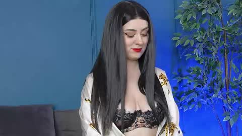 irissbell online show from December 2025 07:59:02 AM