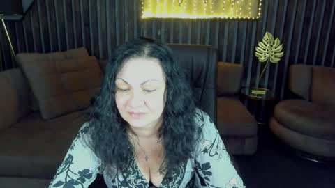 Iris online show from April 2026 06:38:01 AM