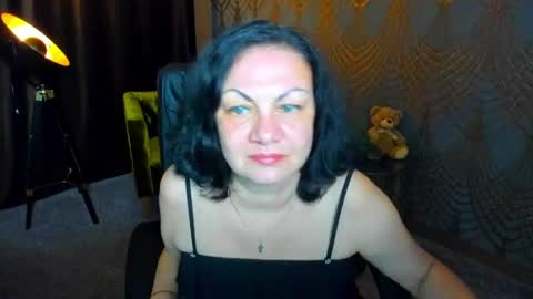 Iris online show from July 2026 06:02:02 PM
