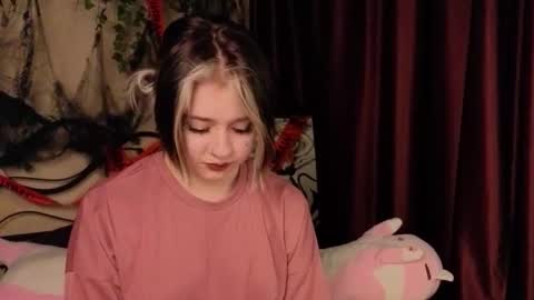 I am Cutie Iris3 online show from November 2025 11:20:01 AM