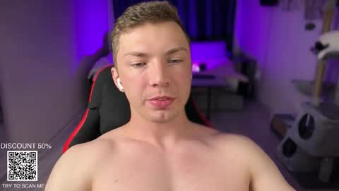 Snapshot of iron__chapman chatting on November 2025 09:26:02 PM Iron online show from November 2025 09:26:02 PM