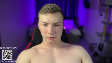 Snapshot of iron__chapman chatting on November 2025 10:30:02 PM Iron online show from November 2025 10:30:02 PM