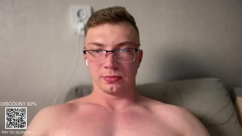 Snapshot of iron__chapman chatting on November 2025 11:15:01 PM Iron online show from November 2025 11:15:01 PM