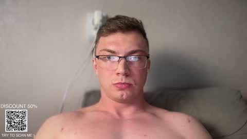 Snapshot of iron__chapman chatting on November 2025 09:08:01 PM Iron online show from November 2025 09:08:01 PM