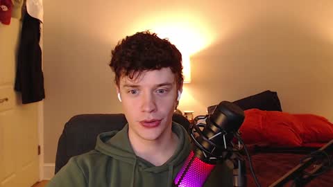 Snapshot of ironthud chatting on December 2024 05:09:02 AM Sam online show from December 2024 05:09:02 AM