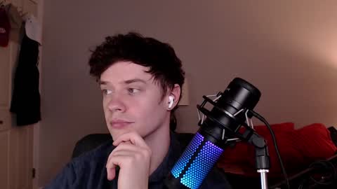 Snapshot of ironthud chatting on December 2024 01:03:01 AM Sam online show from December 2024 01:03:01 AM