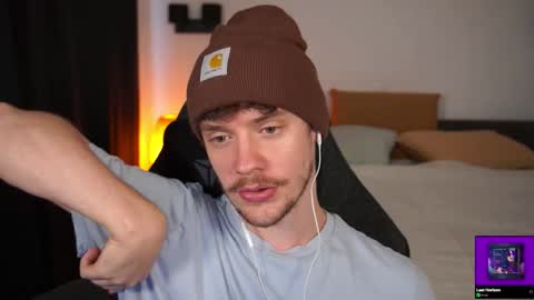 Snapshot of ironthud chatting on September 2025 01:24:02 PM Sam online show from September 2025 01:24:02 PM