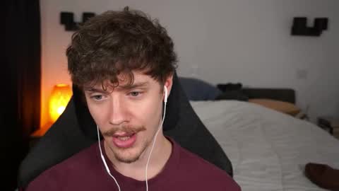 Snapshot of ironthud chatting on September 2025 07:41:01 PM Sam online show from September 2025 07:41:01 PM