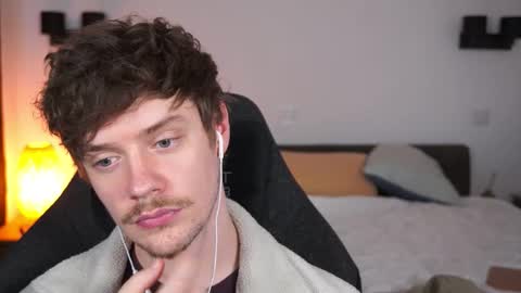 Snapshot of ironthud chatting on October 2025 03:53:01 PM Sam online show from October 2025 03:53:01 PM