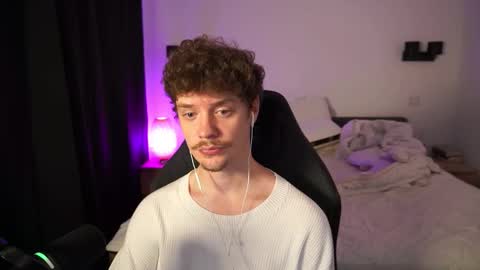 Snapshot of ironthud chatting on October 2025 04:27:02 PM Sam online show from October 2025 04:27:02 PM