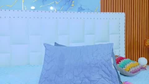 Snapshot of irresistiblemilf chatting on November 2025 12:48:01 PM Sandy online show from November 2025 12:48:01 PM