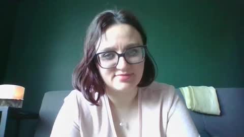 Paris online show from April 2026 05:45:02 AM