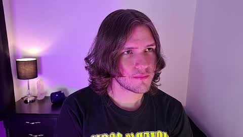 Snapshot of is_jesus chatting on May 2026 02:40:01 AM Jess online show from May 2026 02:40:01 AM