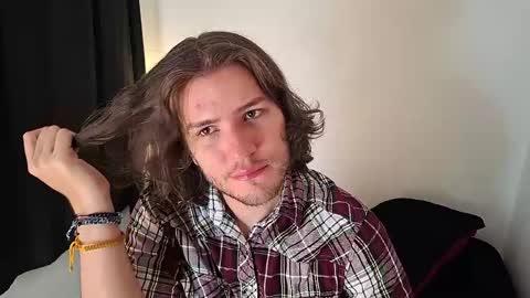 Snapshot of is_jesus chatting on May 2026 10:22:01 AM Jess online show from May 2026 10:22:01 AM
