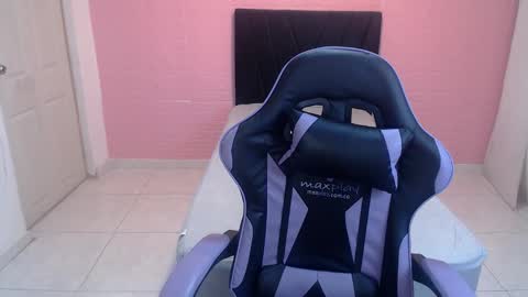 Snapshot of isa393887 chatting on February 2026 10:44:01 PM isa393887 online show from February 2026 10:44:01 PM