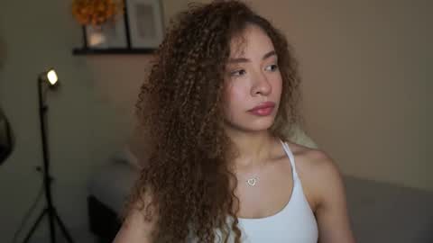 isa_____ online show from February 2026 02:01:02 AM