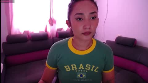 Snapshot of isa_bella___ chatting on May 2026 08:39:02 PM Isa online show from May 2026 08:39:02 PM