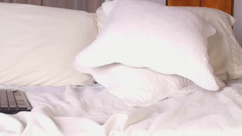 Snapshot of isa_bonnet chatting on October 2025 12:22:02 AM Isa online show from October 2025 12:22:02 AM