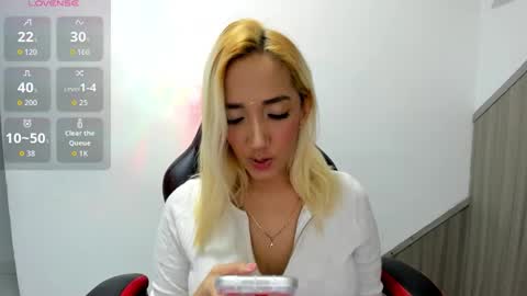 isa_klein online show from February 2026 12:59:02 PM