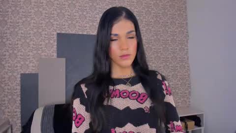 Snapshot of isa_little_star chatting on September 2025 01:23:02 PM Isa online show from September 2025 01:23:02 PM